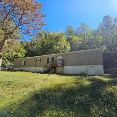 Photo 3 of 13 of home located at 704 Quincy Hollow Rd Belle, WV 25015