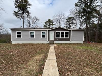 Photo 2 of 20 of home located at 2338 Warrior Trafford Rd Trafford, AL 35172