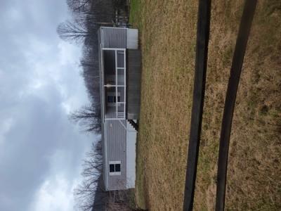 Photo 2 of 9 of home located at 26 Preston Ln Alum Creek, WV 25003