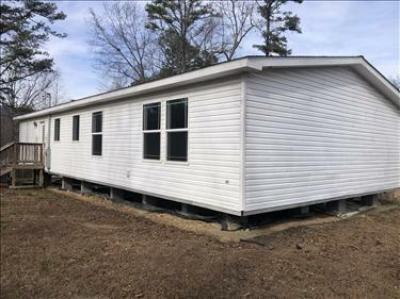 Photo 2 of 14 of home located at 276 Johnson Cemetery Middlesboro, KY 40965