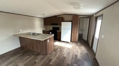 Photo 2 of 12 of home located at 10301 Sunshine Valley Dr Northport, AL 35475