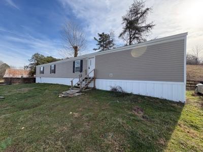 Mobile Home at 529 Littontown Rd East Bernstadt, KY 40729
