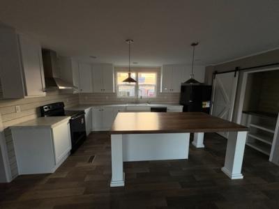 Photo 4 of 18 of home located at Burnette Mh 175 Belcher Rd Sweetwater, TN 37874