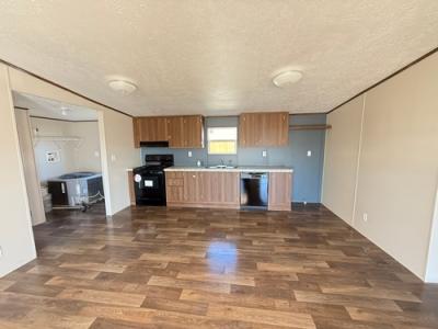 Photo 3 of 11 of home located at 15743 Us-59 Splendora, TX 77372