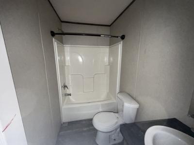 Photo 5 of 12 of home located at 250 Empire Dr Somerset, KY 42501