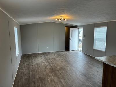 Photo 5 of 21 of home located at 3201 Kaliste Saloom Road Lot 272 Lafayette, LA 70508