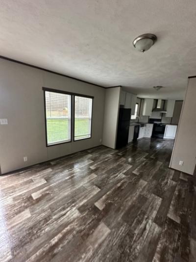 Photo 2 of 20 of home located at 3036 Buena Vista Dr Ashland, KY 41102