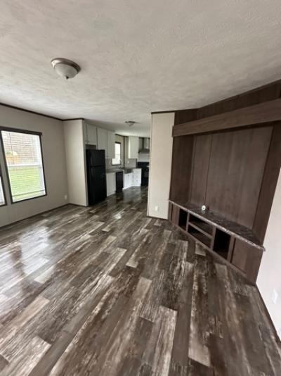 Photo 3 of 20 of home located at 3036 Buena Vista Dr Ashland, KY 41102