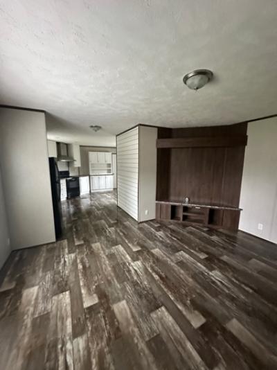 Photo 4 of 20 of home located at 3036 Buena Vista Dr Ashland, KY 41102