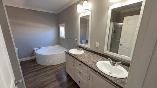 2017 32PKS28483AH17 Manufactured Home