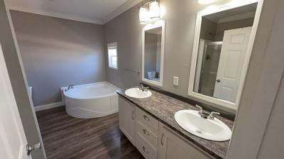 Photo 5 of 20 of home located at 12543 Claremont Cir Lot 113 Del Valle, TX 78617