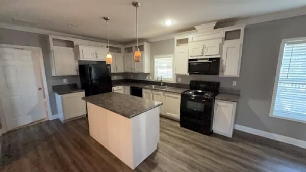 2017 32PKS28483AH17 Manufactured Home