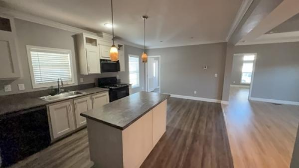 2017 32PKS28483AH17 Manufactured Home