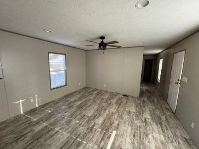 Photo 3 of 16 of home located at 1089 Stuart Smotherman Rd Lot 6 Russellville, KY 42276