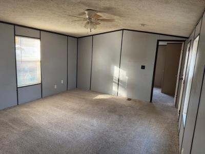 Photo 5 of 11 of home located at 9217 Camryn Ct Louisville, KY 40272