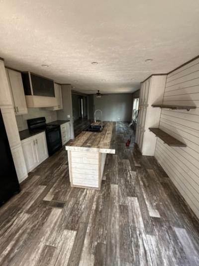 Photo 3 of 10 of home located at 27 Dean Speed Rd Laurel, MS 39443