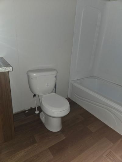 Photo 4 of 9 of home located at 18270 Highway 22 Lot 26 Ponchatoula, LA 70454