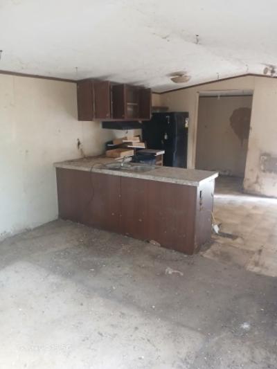 Photo 5 of 6 of home located at 91 Deuce Ln Monticello, KY 42633