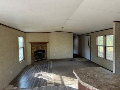 Mobile Home at 98016 N 3745 Rd Okemah, OK 74859