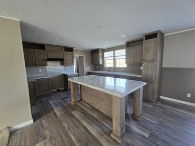 Photo 4 of 11 of home located at 15405 Lee Hwy Bristol, VA 24202