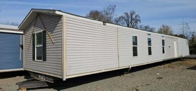 Photo 3 of 15 of home located at 25898 I-30 Frontage Rd Bryant, AR 72022