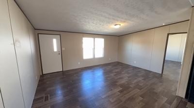 Photo 2 of 20 of home located at 7500 Paradise Rd Lot 191 San Antonio, TX 78244