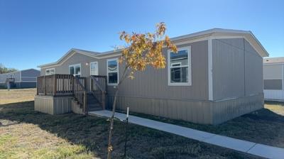 Photo 3 of 20 of home located at 7500 Paradise Rd Lot 191 San Antonio, TX 78244