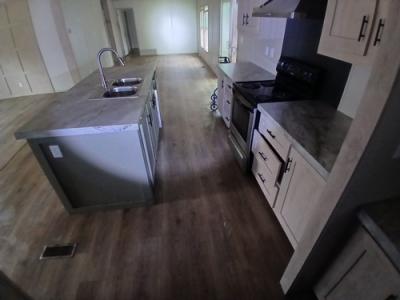 Photo 2 of 10 of home located at 10361 Private Rd 5206 Malakoff, TX 75148