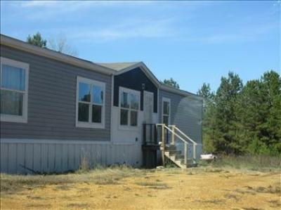 Mobile Home at 3628 Hwy 51 SE Bogue Chitto, MS 39629