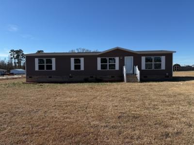 Mobile Home at 44 Bermuda Dr Saint Pauls, NC 28384