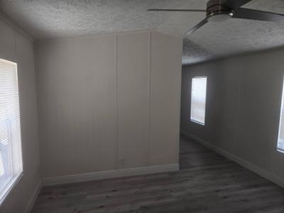 Photo 5 of 12 of home located at 18118 N Us Highway 41 Lot 37C Lutz, FL 33549