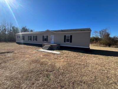 Photo 2 of 10 of home located at 2210 Old 125 Rd Halifax, NC 27839