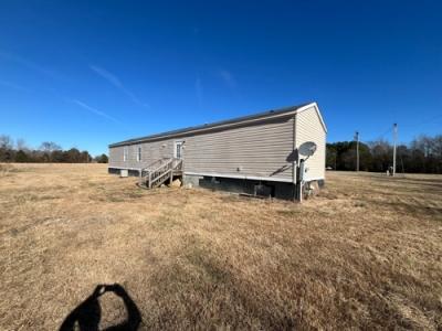 Photo 3 of 10 of home located at 2210 Old 125 Rd Halifax, NC 27839