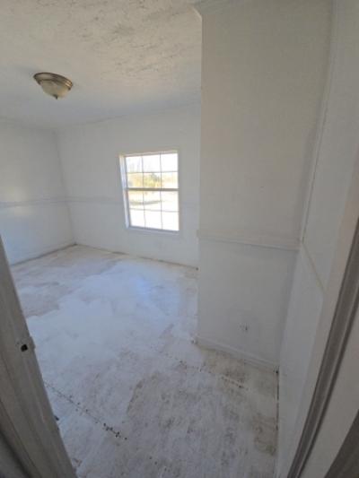 Photo 4 of 10 of home located at 2210 Old 125 Rd Halifax, NC 27839