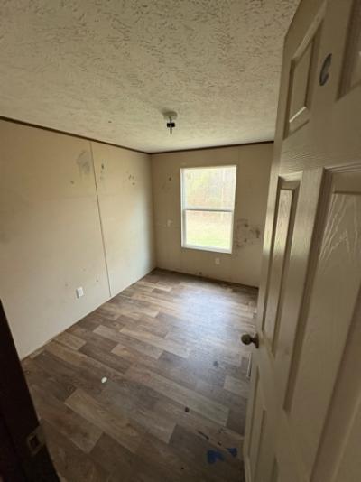 Photo 5 of 12 of home located at 604 Pea Ridge Rd Florence, MS 39073