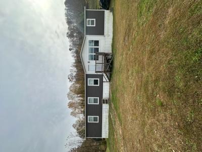 Mobile Home at Storage Lot Milton, WV 25541