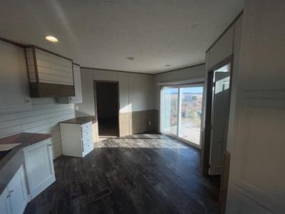 Photo 3 of 8 of home located at 914 Il 15 Sims, IL 62886