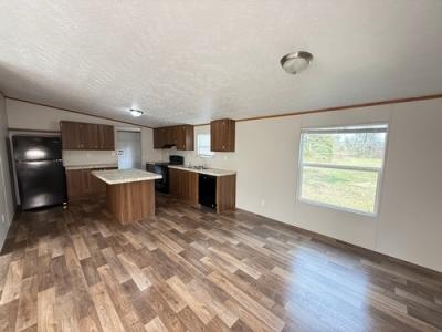 Photo 3 of 9 of home located at 22084 Ih-10 Vidor, TX 77662