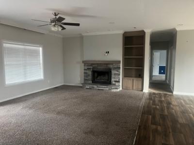 Photo 5 of 23 of home located at 448 Slate Ridge Chur Lily, KY 40740