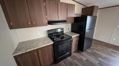 Photo 4 of 18 of home located at 630 Brothers Rd Trlr 37 Lafayette, LA 70507