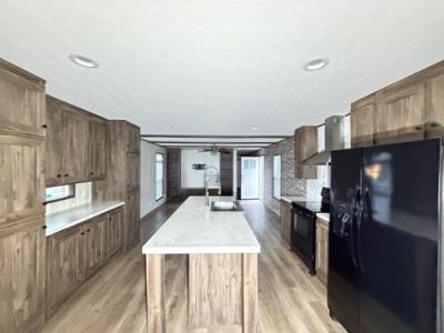 Photo 4 of 13 of home located at 5000 Allen Genoa Rd #70 Pasadena, TX 77504