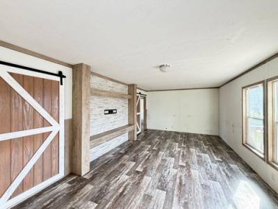 Photo 4 of 15 of home located at 4120 Avenue O Trlr 34 Santa Fe, TX 77510