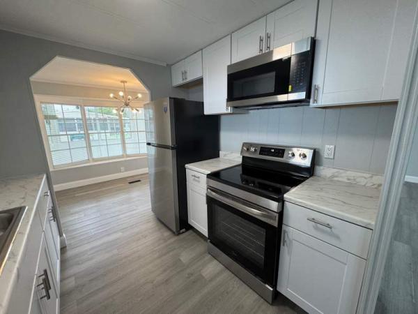 1982 TWIN Manufactured Home