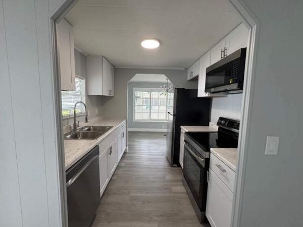 1982 TWIN Manufactured Home