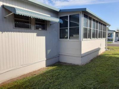 Photo 5 of 29 of home located at 20 Apple Ave Lot #16 Bradenton, FL 34207