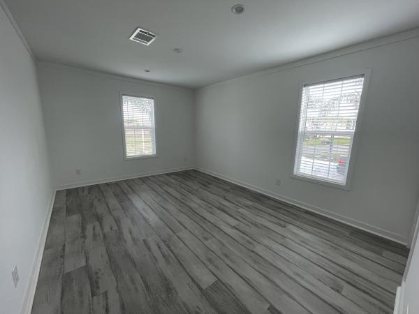 2025 Champion CH2450H32G01 Mobile Home