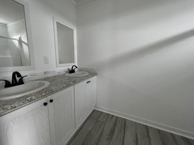 Photo 4 of 11 of home located at 3000 Us Hwy 17/92 W Lot #564 Haines City, FL 33844