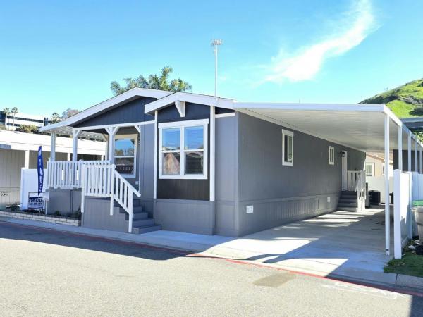 Photo 1 of 2 of home located at 4901 Green River Rd #183 Corona, CA 92878
