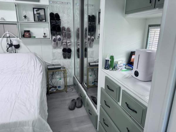 1984 Elite Manufactured Home