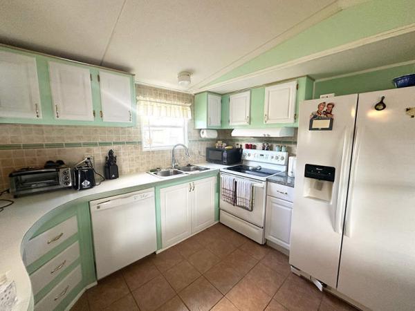 1991 CLAR Manufactured Home